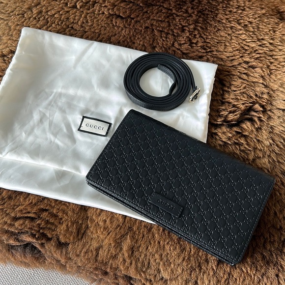 Gucci Microguccissima Wallet On Strap - Picture 3 of 10